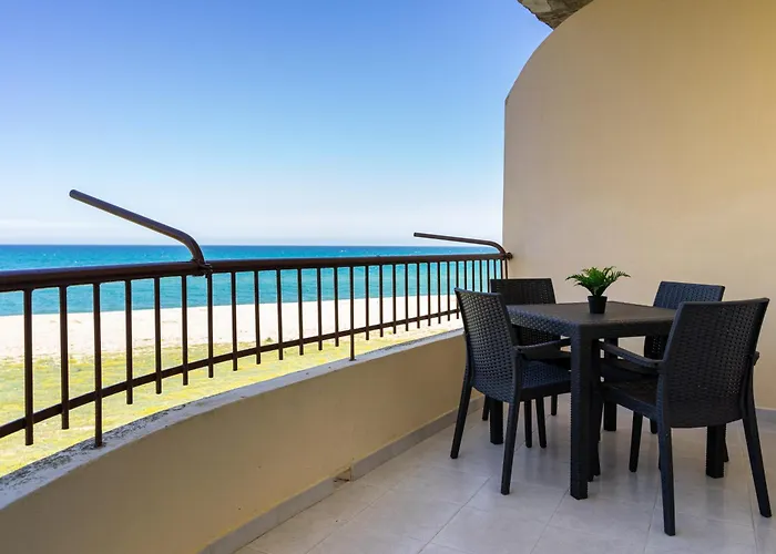 Spazioso Bicamere Fronte Mare Apartamento Marina di Strongoli