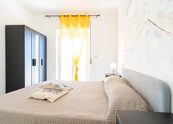 Spazioso Bicamere Fronte Mare Apartamento *